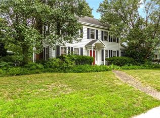 602 S Lincoln Rd, East Rochester, NY 14445