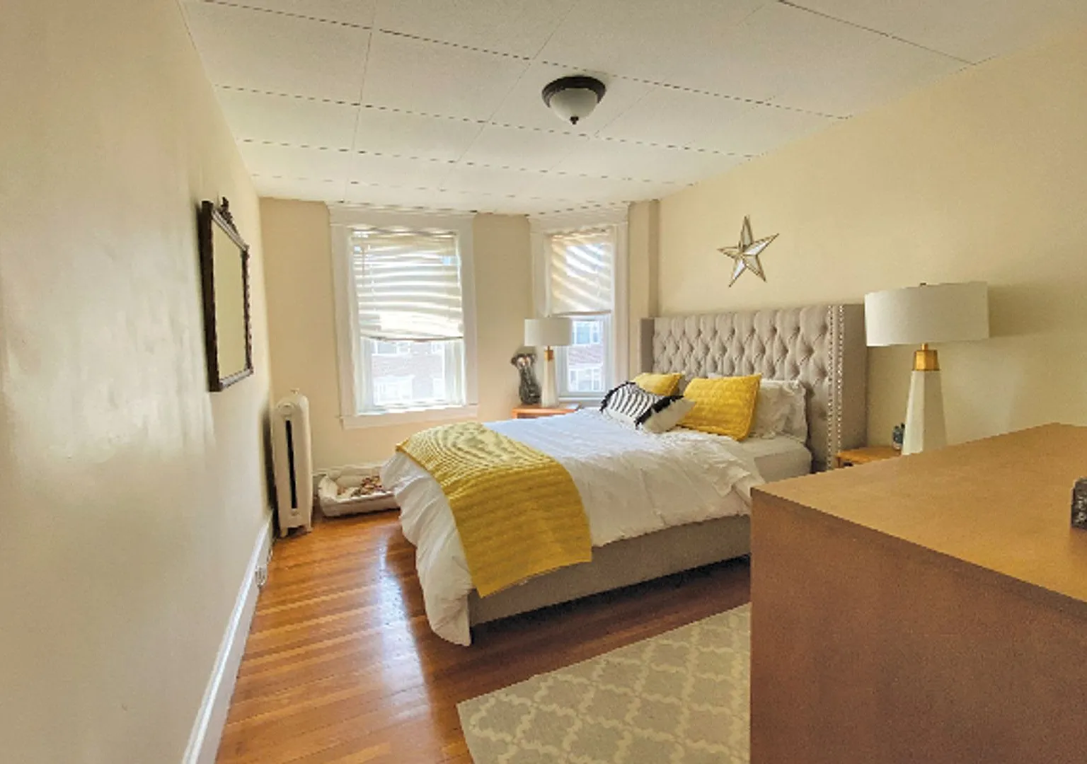 Avl 9/1 Charming 1BR in downtown Salem, updated kitchen! — Photo 4