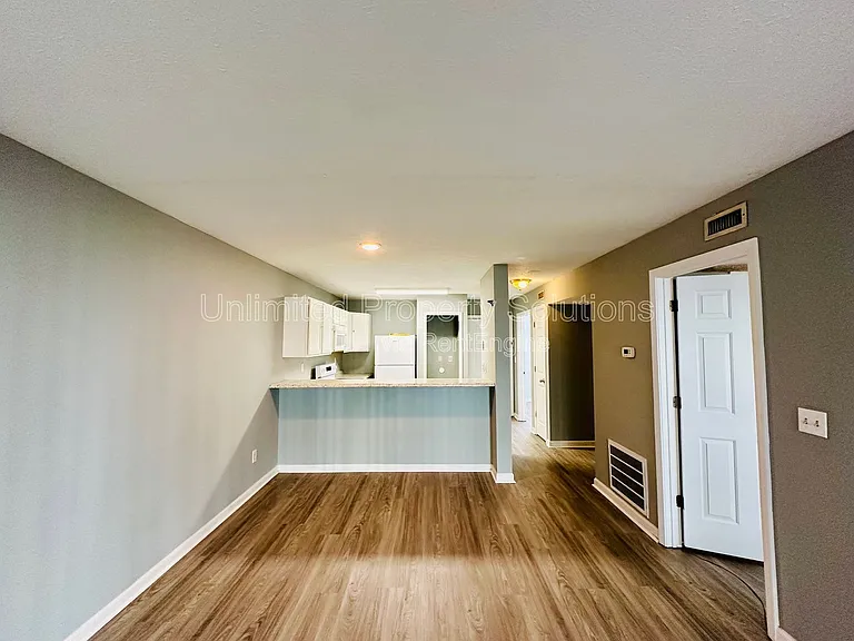 209 Sunn Aire Ct #A — Photo 3