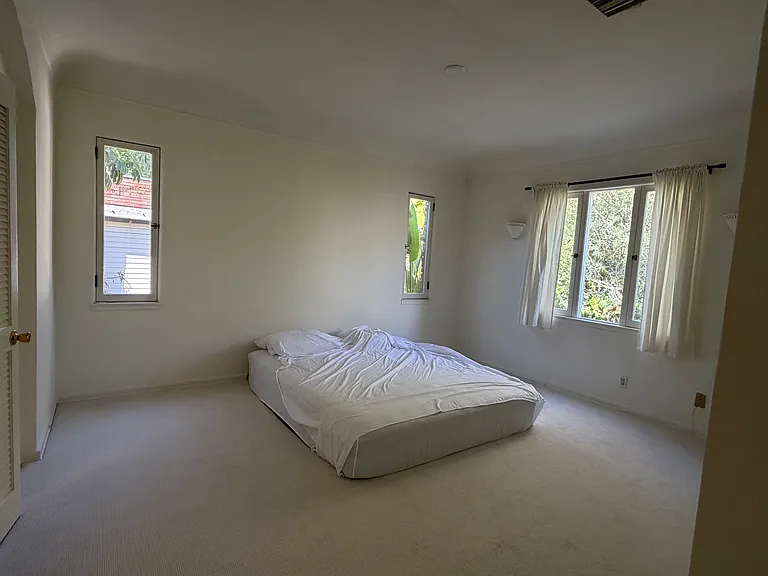 6511 Hayes Dr — Photo 4