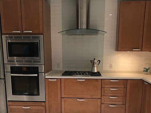 3rd image of 388 Loretta Dr