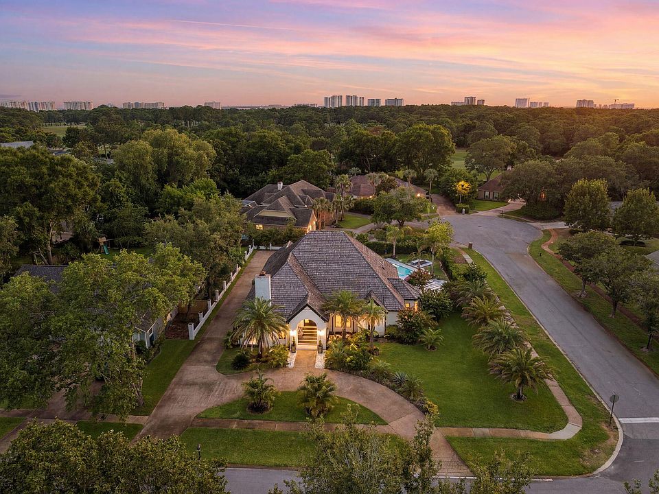1st image of 145 Country Club Dr W