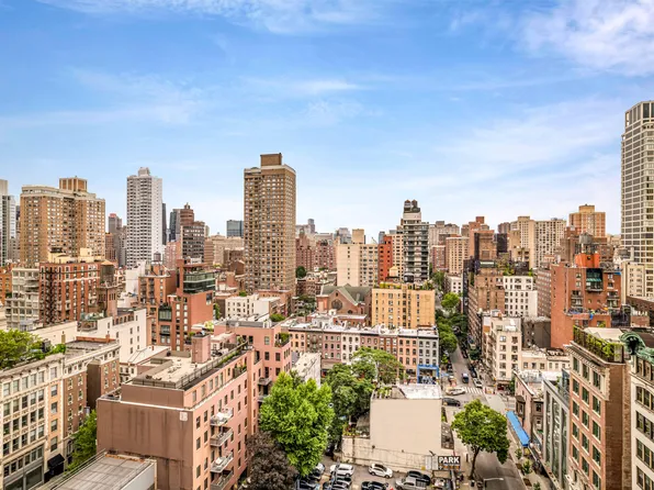 407 Park Avenue South image 7 of 7