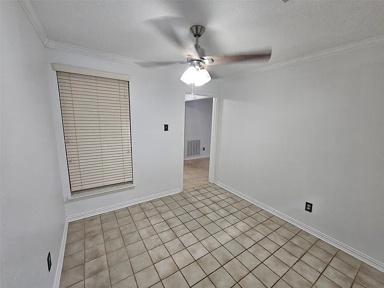 2715 Ashington Dr — Photo 27