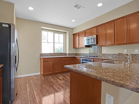 5th image of 6984 N Mariposa Ln