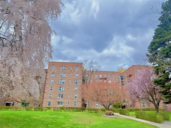 147-35 38th Ave #B64, Flushing, NY 11354