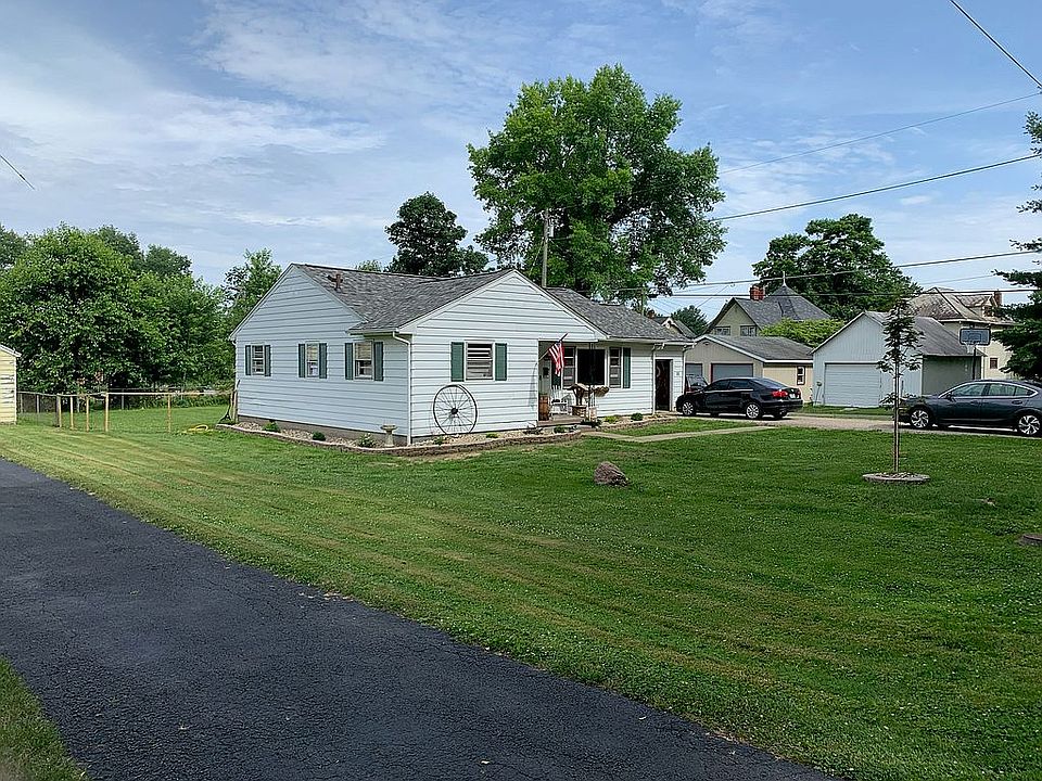 2nd image of 118 School St