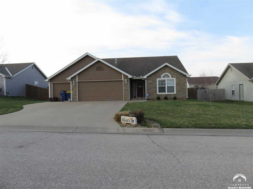 1st image of 305 W 26th Ln