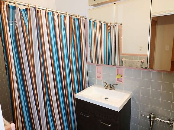 2nd image of 2900 Ocean Ave APT 4A