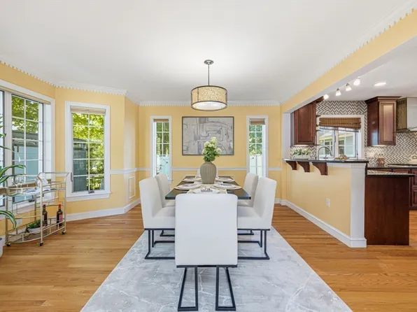 144 Wiswall Rd, Newton, MA 02459