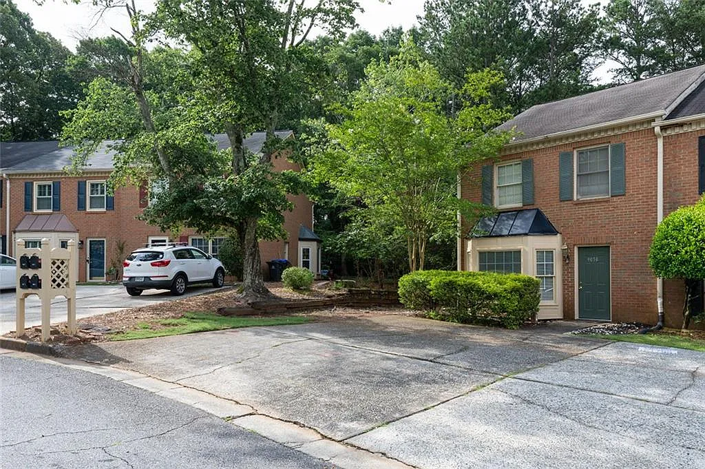Building Photo - 9070 Cobbler Ct