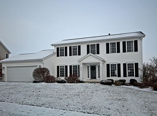 966 Kensington Ct, Victor, NY 14564