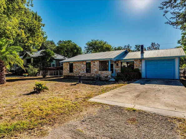 904 Conway Dr, San Marcos, TX 78666