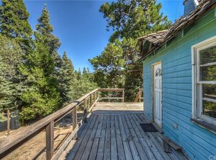372 Cedarbrook Dr, Twin Peaks, CA 92391