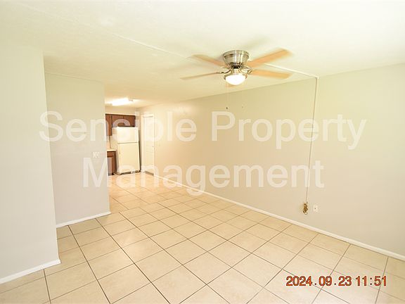 4th image of 10412 N Mitchell Ave APT A
