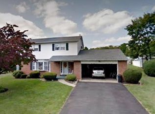7161 Linden Rd, Macungie, PA 18062
