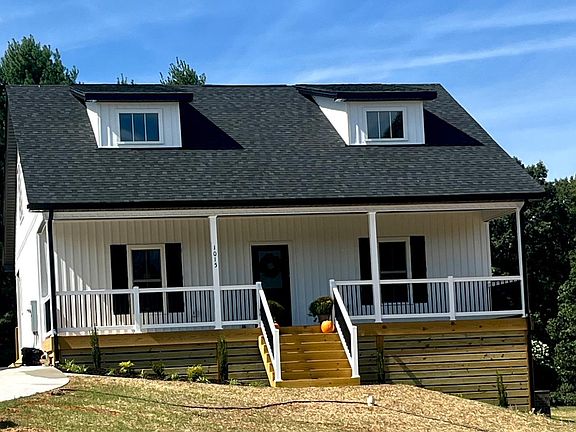 2nd image of 1015 Nickolas Berten Way