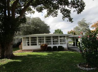 143 Woodland Dr, Leesburg, FL 34788