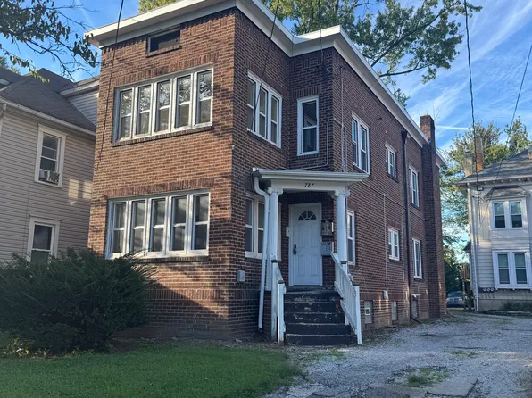 787 Work Dr, Akron, OH 44320