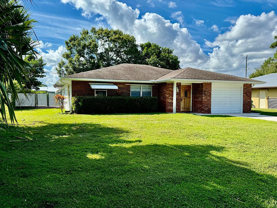1st image of 612 N Coconut Avenue N
