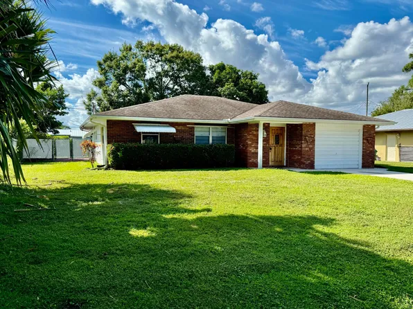 612 N Coconut Avenue N, Port St Lucie, FL 34952