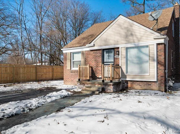 19840 Curtis St, Detroit, MI 48219