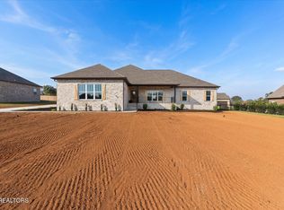 506 Bainbridge Dr, Walland, TN 37886
