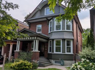 136 Medland St, Toronto, ON M6P2N5