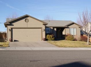 3434 S Dennis St, Kennewick, WA 99337