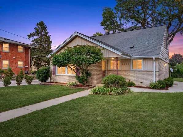 2250 N 103rd STREET, Wauwatosa, WI 53226