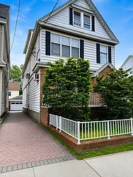 858 Avenue C
