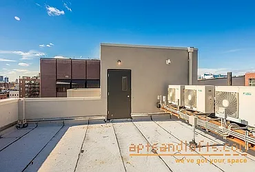 Rented by aptsandlofts.com