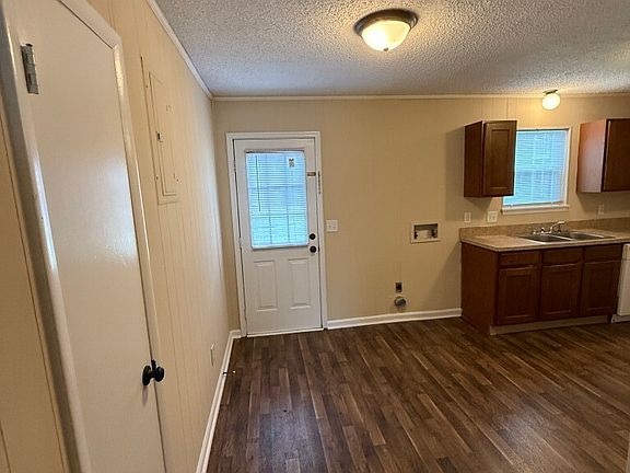 4th image of 1002 Palmer Dr APT 9