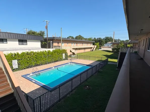 Palm Towers Emerald, 5950 SW 40th Ave #7e75b149d, Fort Lauderdale, FL 33312
