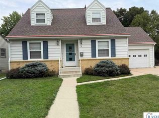 16 Bruce Ct, Mankato, MN 56001