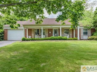 20 Tiber Ln, Willingboro, NJ 08046