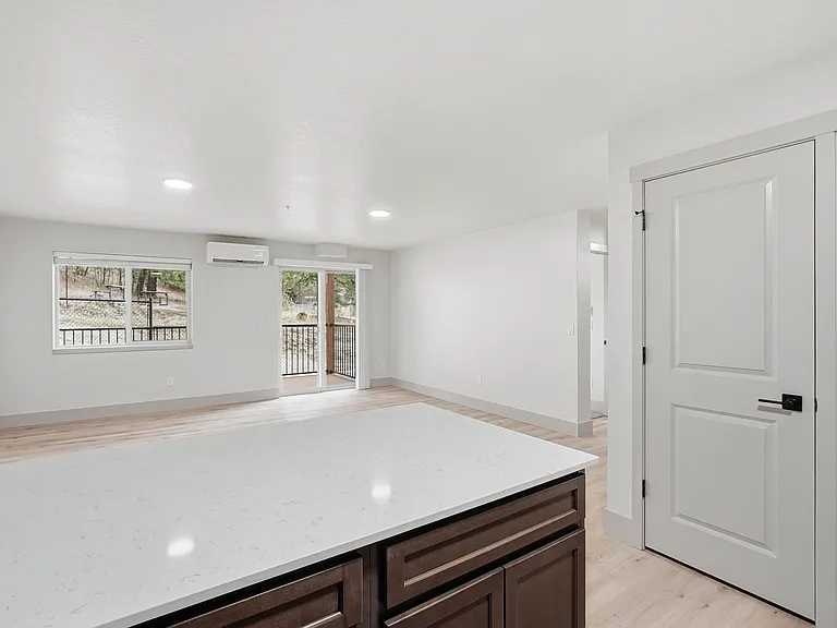 1816 N 15th St #203 — Photo 8