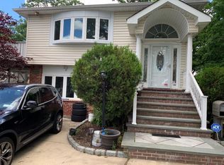 1093 Round Swamp Rd, Old Bethpage, NY 11804