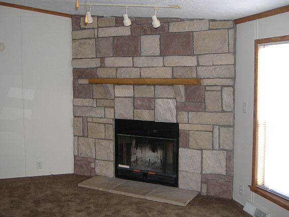 3rd image of 3565 Emerald Park Dr