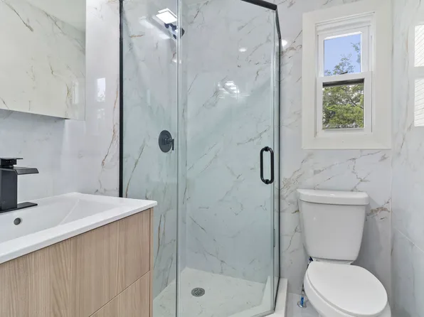 161 New York Avenue image 5 of 10