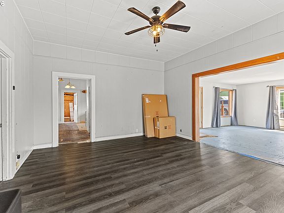 3rd image of 603 4th St