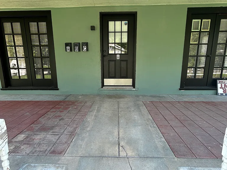 3408 Winthrop Ave #1 — Photo 2