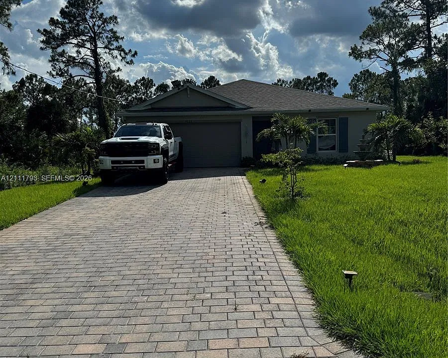 3033 N Lakewood Rd