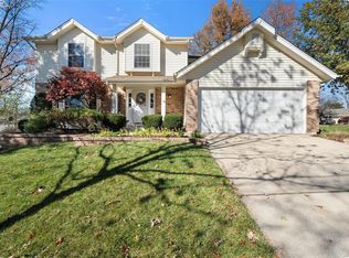 16785 Babler View Dr, Ballwin, MO 63011