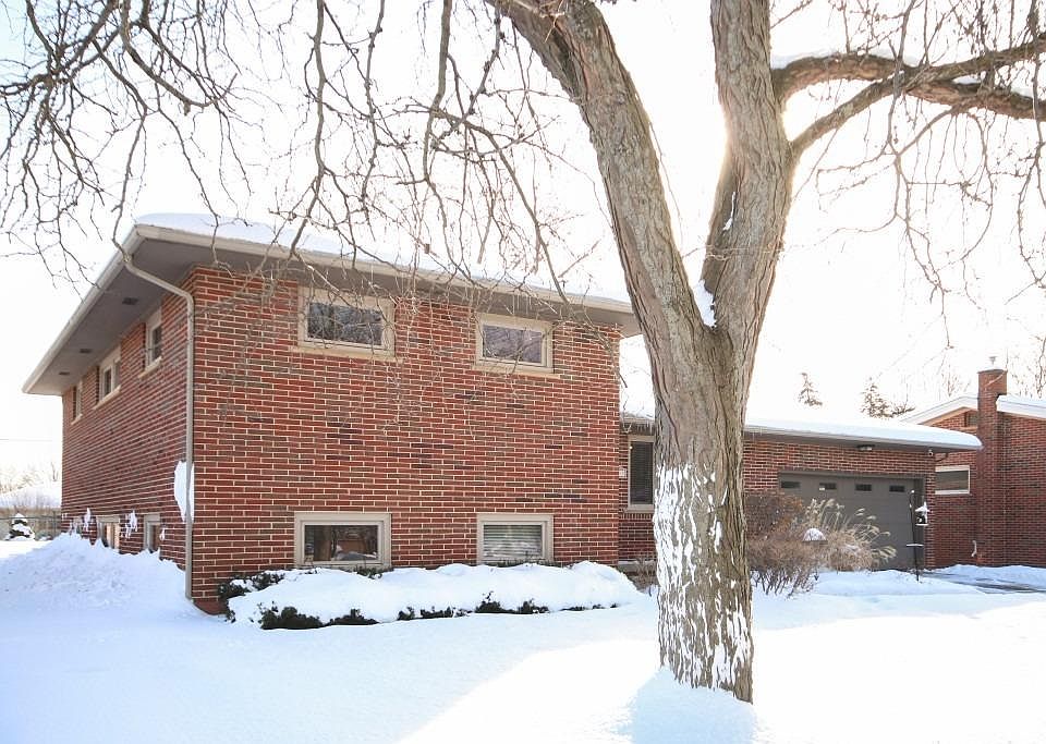 1st image of 1553 Covington Dr