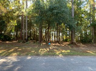 557 Cardinal Cir E, Saint Marys, GA 31558