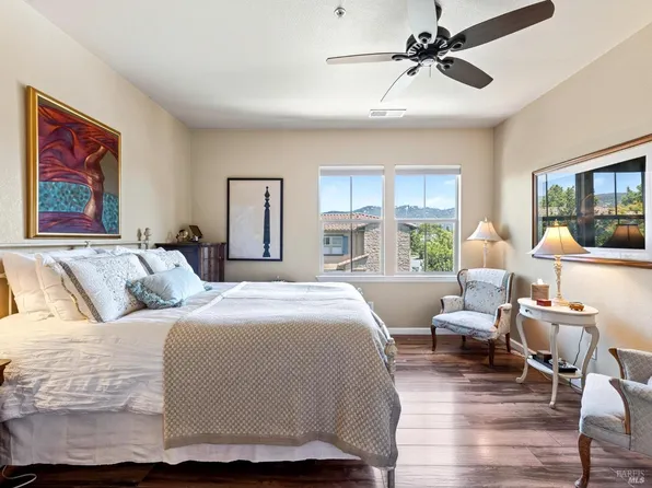 180 Healdsburg Avenue #A, Cloverdale, CA 95425