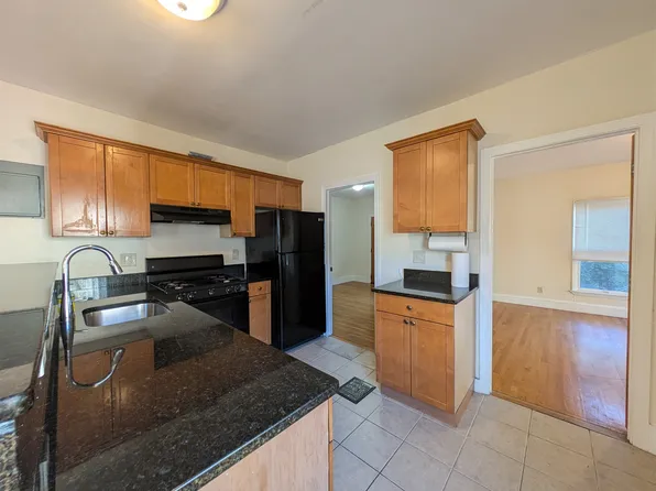78 Park St #2, Somerville, MA 02143
