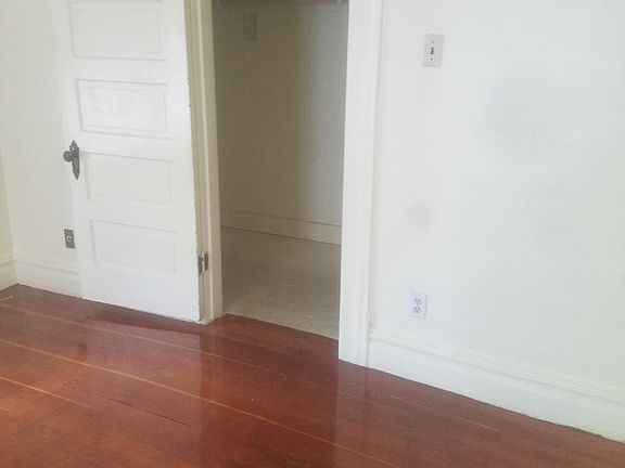 5th image of 2206 L St #2
