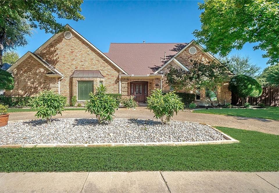 1st image of 4323 Briargrove Ln